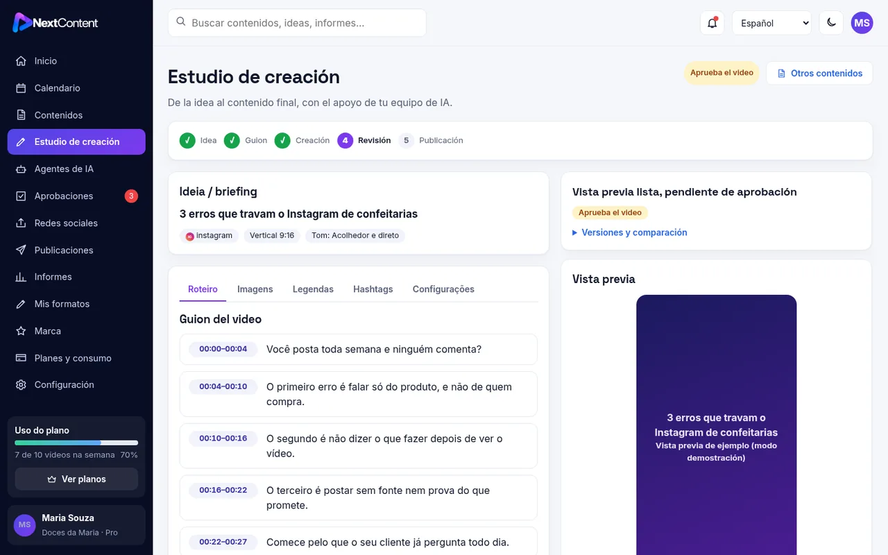 Estudio de NextContent: guion a la izquierda y panel de producción a la derecha